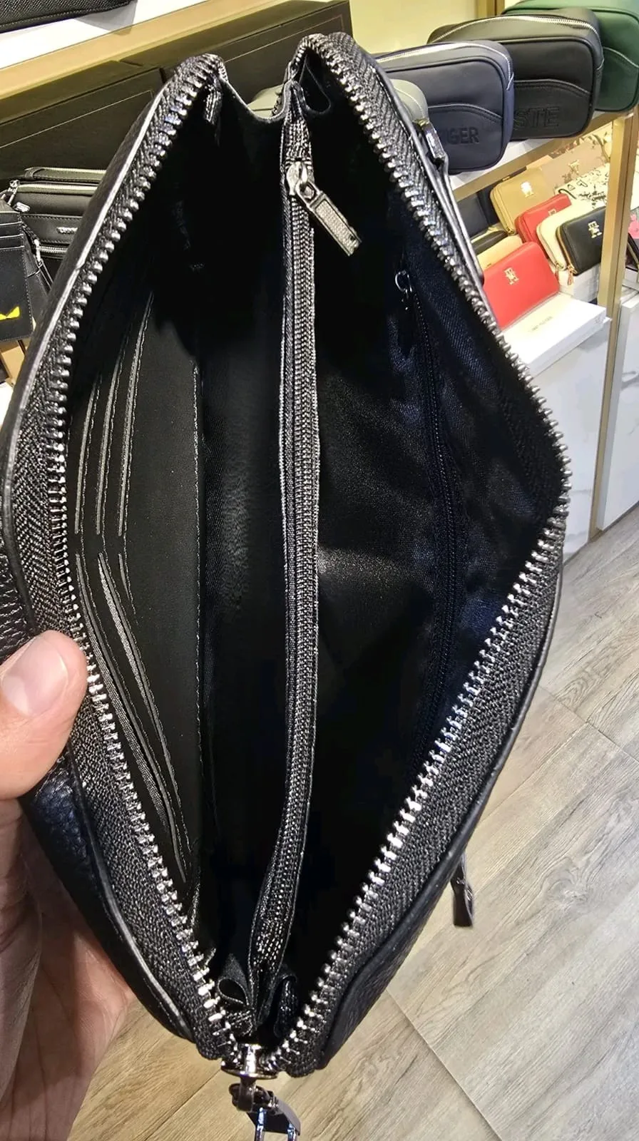 Gucci Men's Handbag