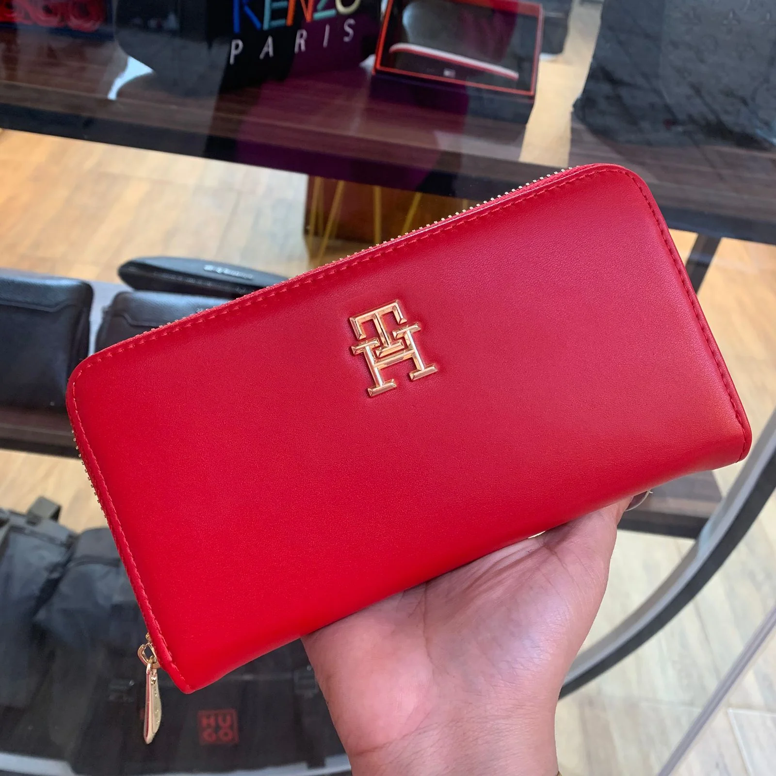 Tommy Hilfiger  Women's Wallet